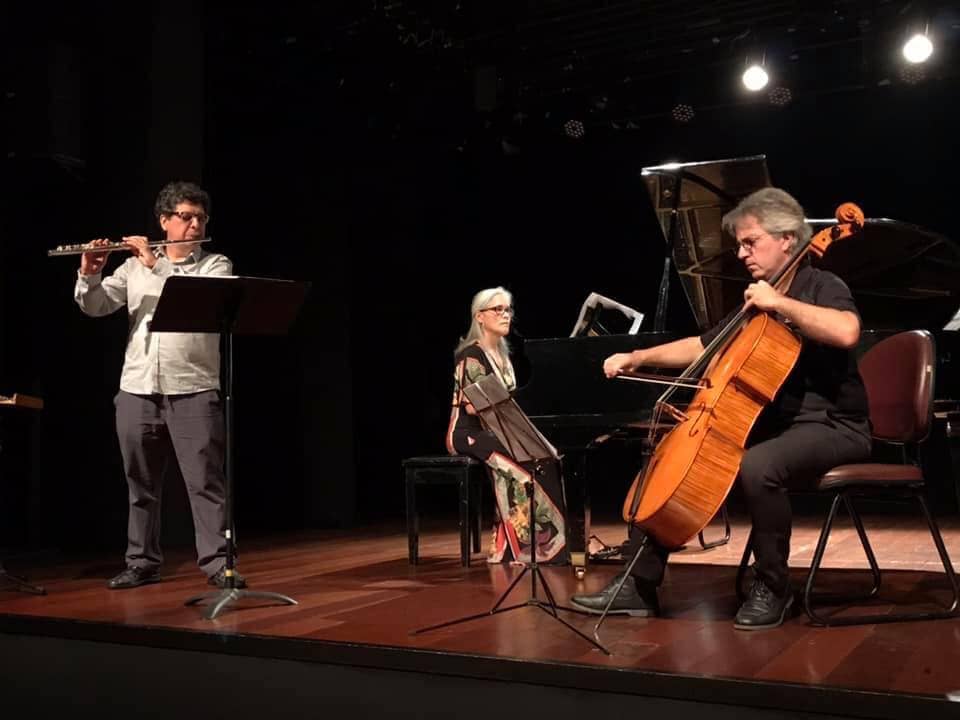 trio de flauta, cello e piano com Sérgio Barrenechea, Hugo Pilger e Lúcia Barrenechea